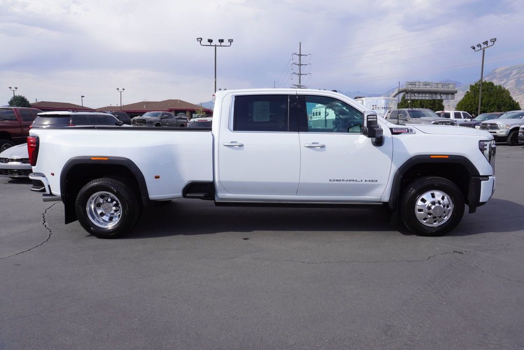 2026 GMC Sierra 3500HD DENALI HD - 23065709 - 14