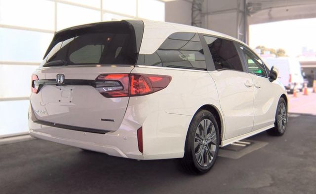 2026 Honda Odyssey Touring Automatic - 23079461 - 3