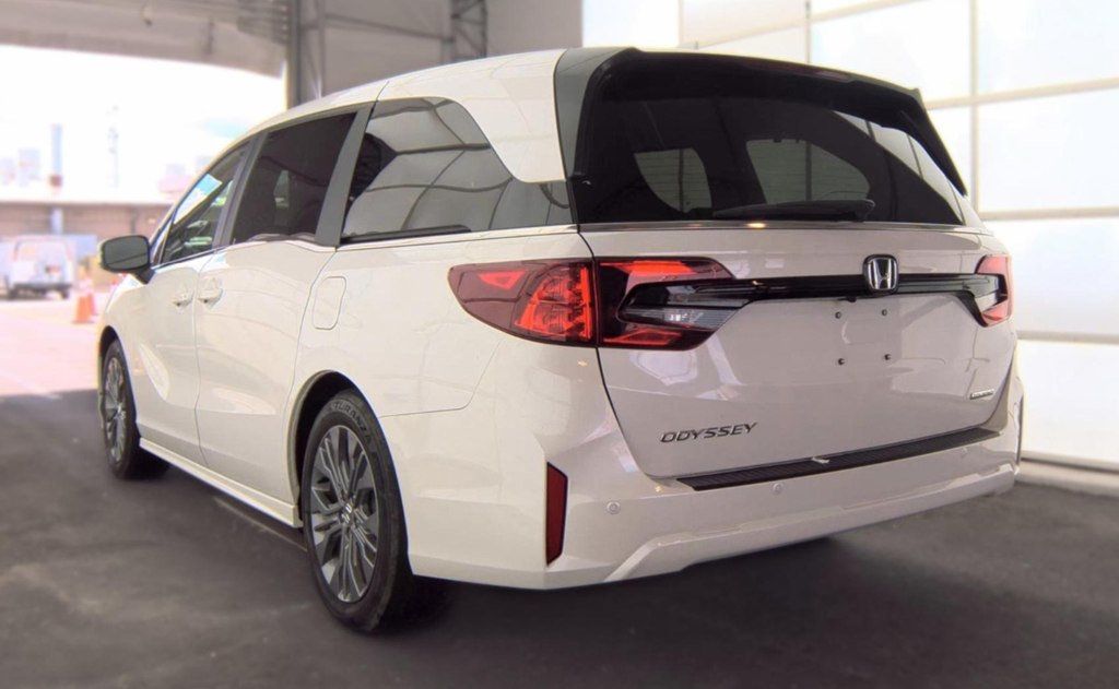 2026 Honda Odyssey Touring Automatic - 23079461 - 5