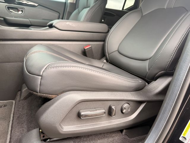 2026 Honda Passport AWD RTL WITH ONLY 494 MILES!!! - 23090647 - 13