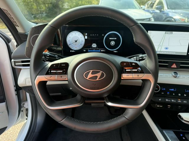 2026 Hyundai Elantra Limited IVT - 23095220 - 4
