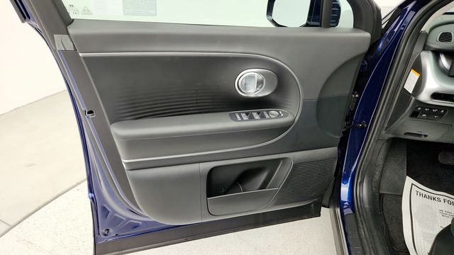 2026 Hyundai IONIQ 9 SE AWD - 22942892 - 9