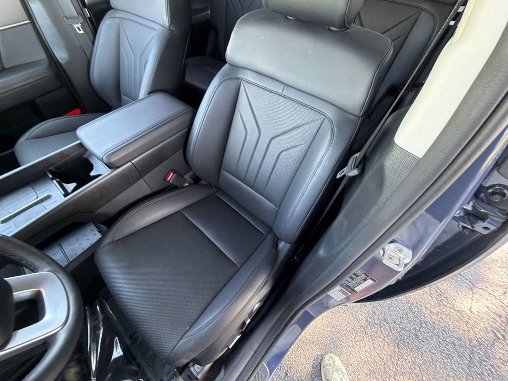 Hyundai Santa Fe SEL photo 14