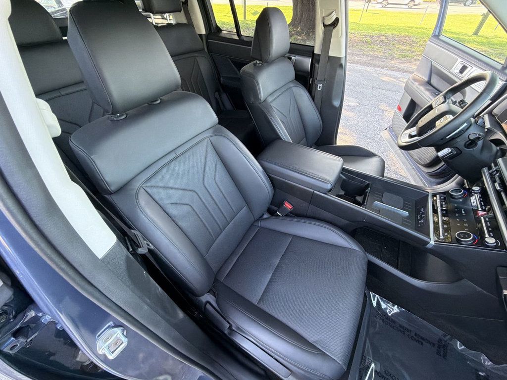 Hyundai Santa Fe SEL photo 20