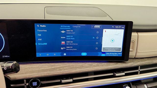 2026 Hyundai Santa Fe Hybrid Limited FWD w/ 2nd-Row Bench, Remote Smart Parking & Bose - 23091716 - 17