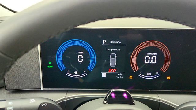 2026 Hyundai Santa Fe Hybrid SEL AWD w/ 12.3' Touchscreen & Wireless CarPlay / Android Auto - 22998967 - 12