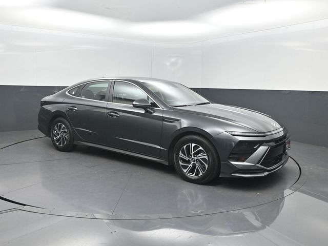 2026 Hyundai Sonata Hybrid Blue FWD - 23062531 - 33
