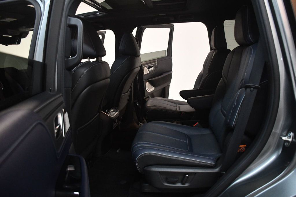 Infiniti QX80 photo 34