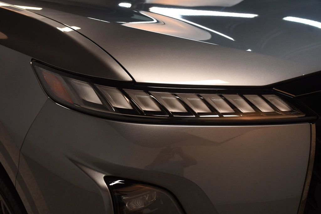 Infiniti QX80 photo 9