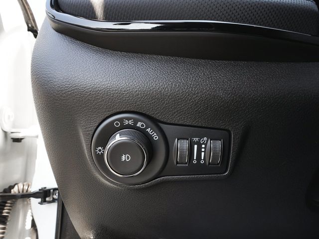 2026 Jeep Compass Limited - 23077330 - 16