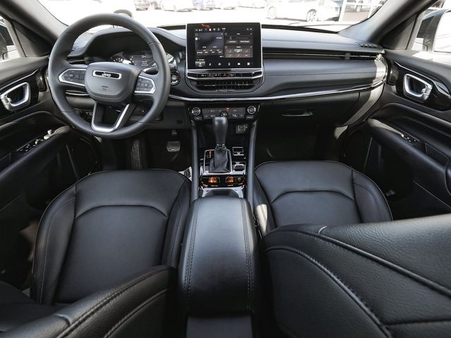 2026 Jeep Compass Limited - 23077330 - 38