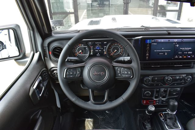 2026 Jeep Gladiator Rubicon 4x4 - 23055403 - 27