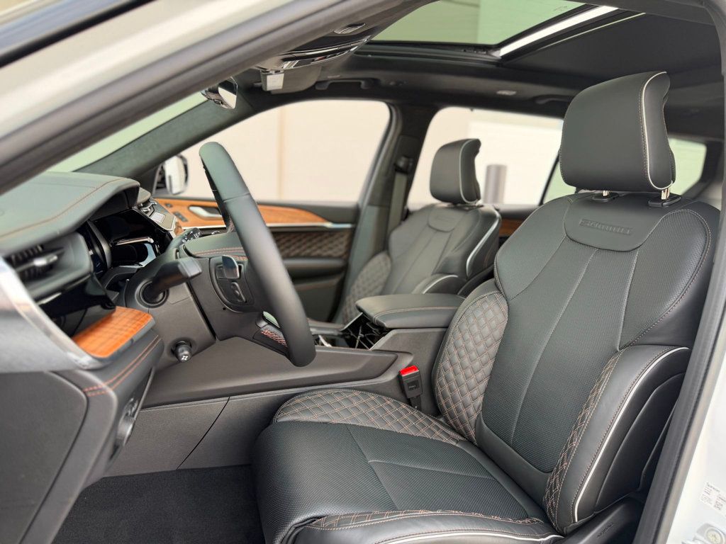 2026 Jeep Grand Cherokee L Summit 4x4 - 23002967 - 18