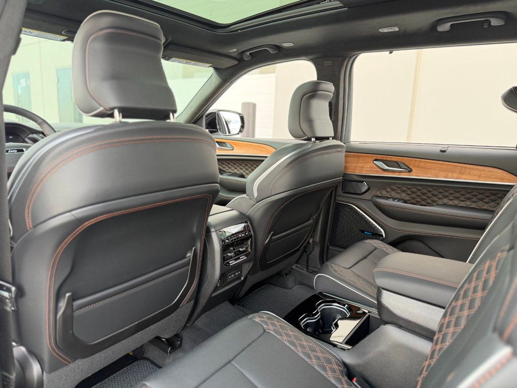 2026 Jeep Grand Cherokee L Summit 4x4 - 23002967 - 24