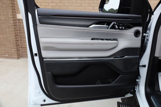 2026 Jeep Grand Wagoneer Summit Obsidian - 23026115 - 12