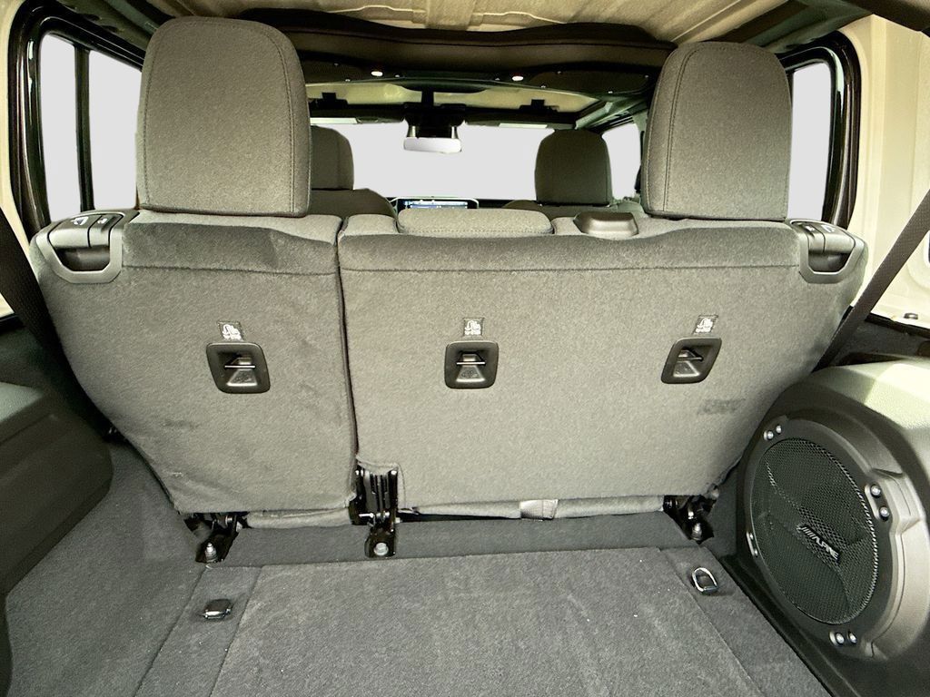 2026 Jeep Wrangler Rubicon - 23030604 - 10