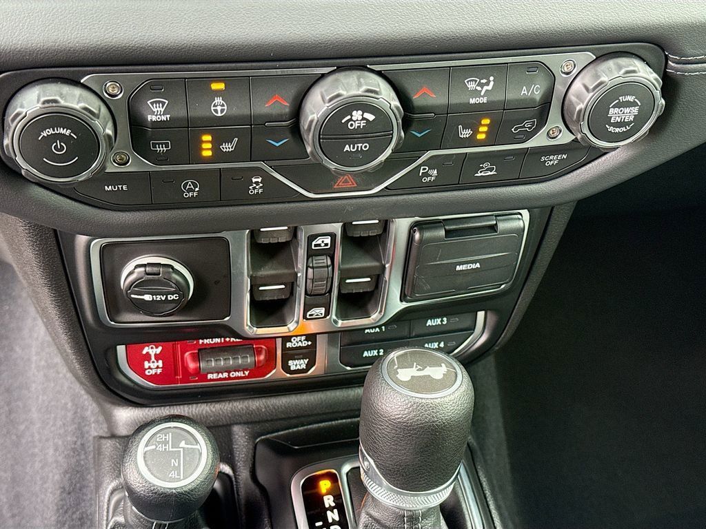 2026 Jeep Wrangler Rubicon - 23030604 - 19