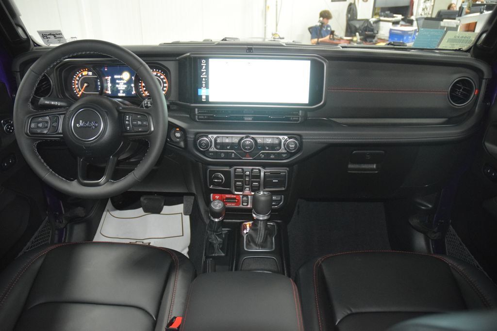 2026 Jeep Wrangler Rubicon X - 23027236 - 31