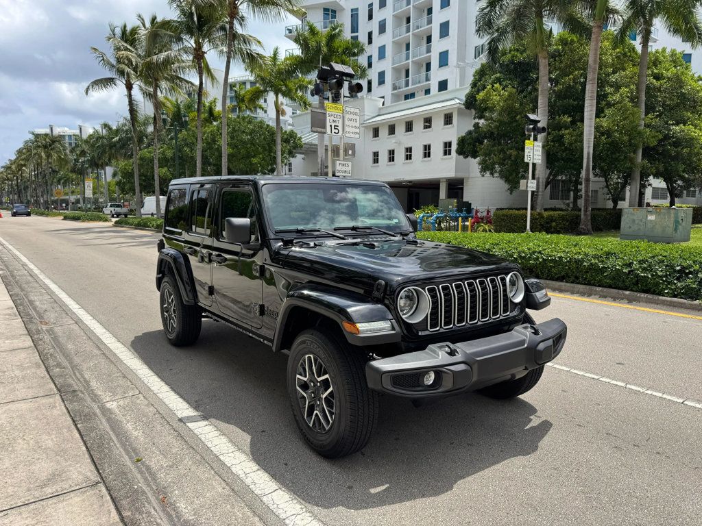 2026 Jeep Wrangler Sahara 4 Door 4x4 - 23013372 - 0
