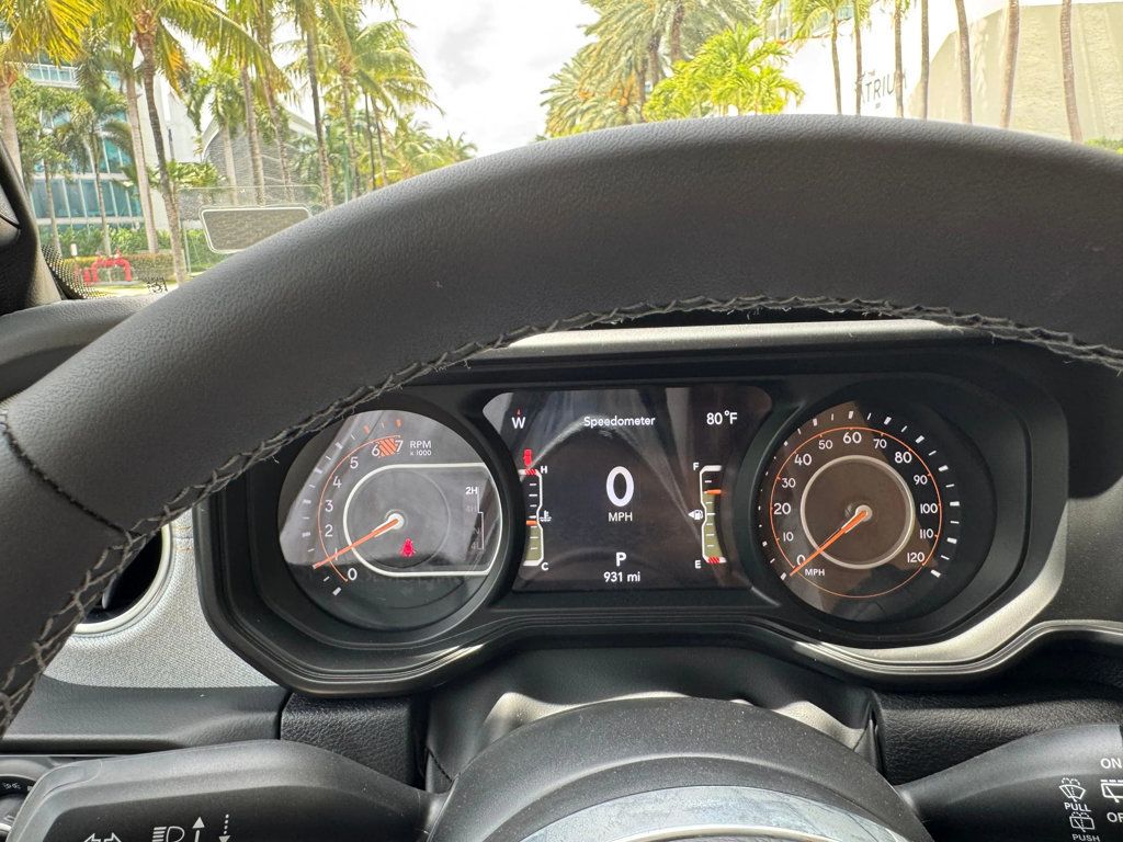 2026 Jeep Wrangler Sahara 4 Door 4x4 - 23013372 - 35