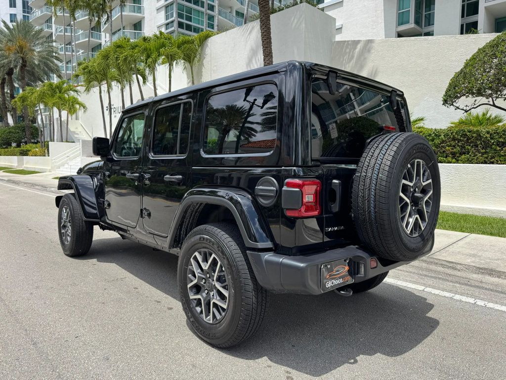 2026 Jeep Wrangler Sahara 4 Door 4x4 - 23013372 - 4