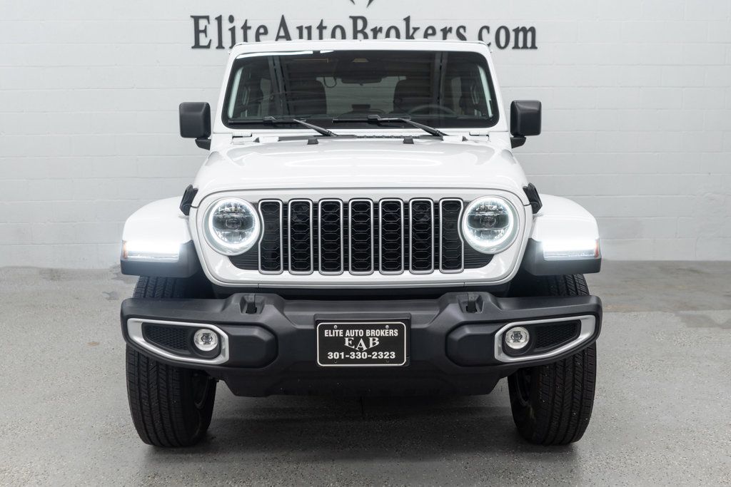 Jeep Wrangler photo 3