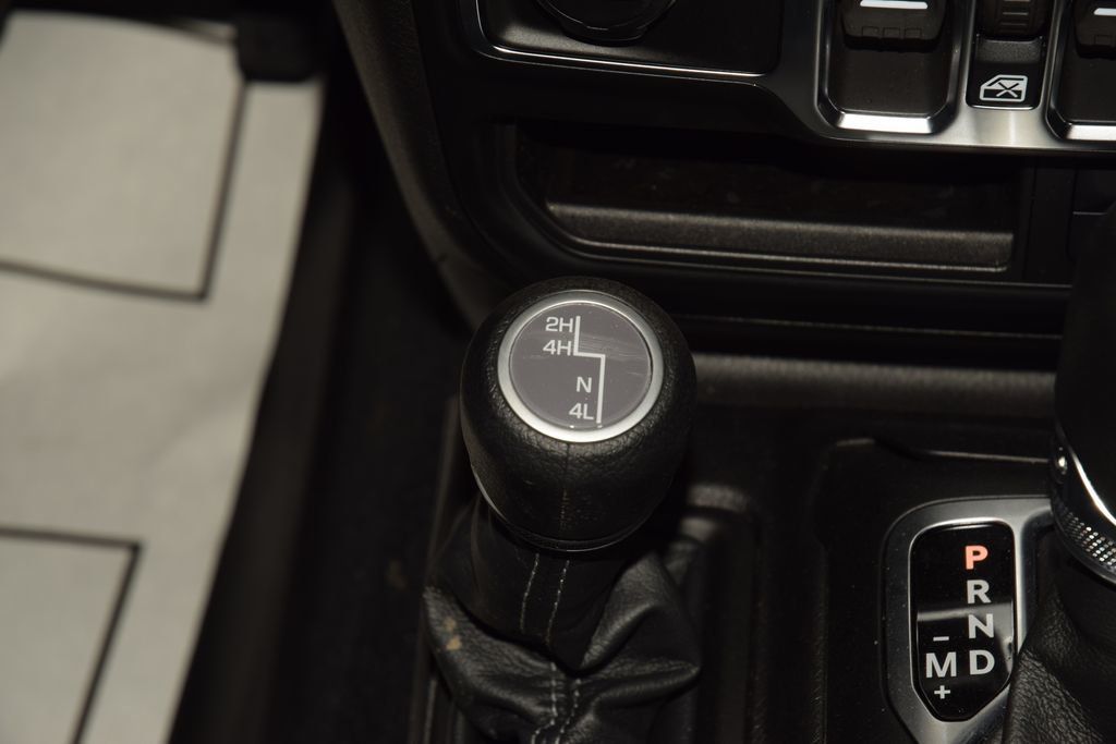 2026 Jeep Wrangler Sport - 23022253 - 30