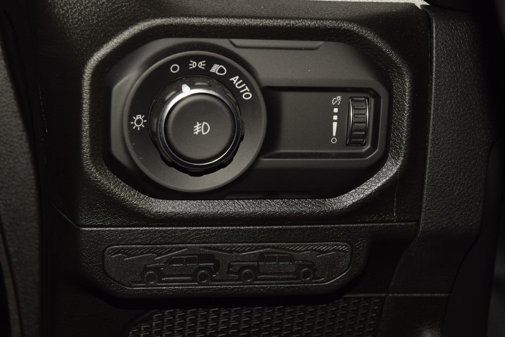 2026 Jeep Wrangler Sport - 23022253 - 33