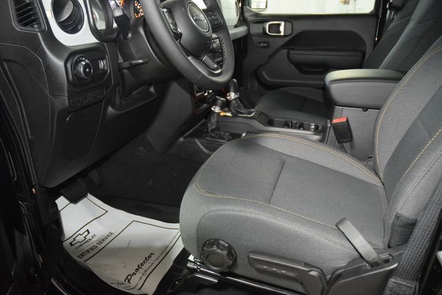 2026 Jeep Wrangler Sport - 23022253 - 37
