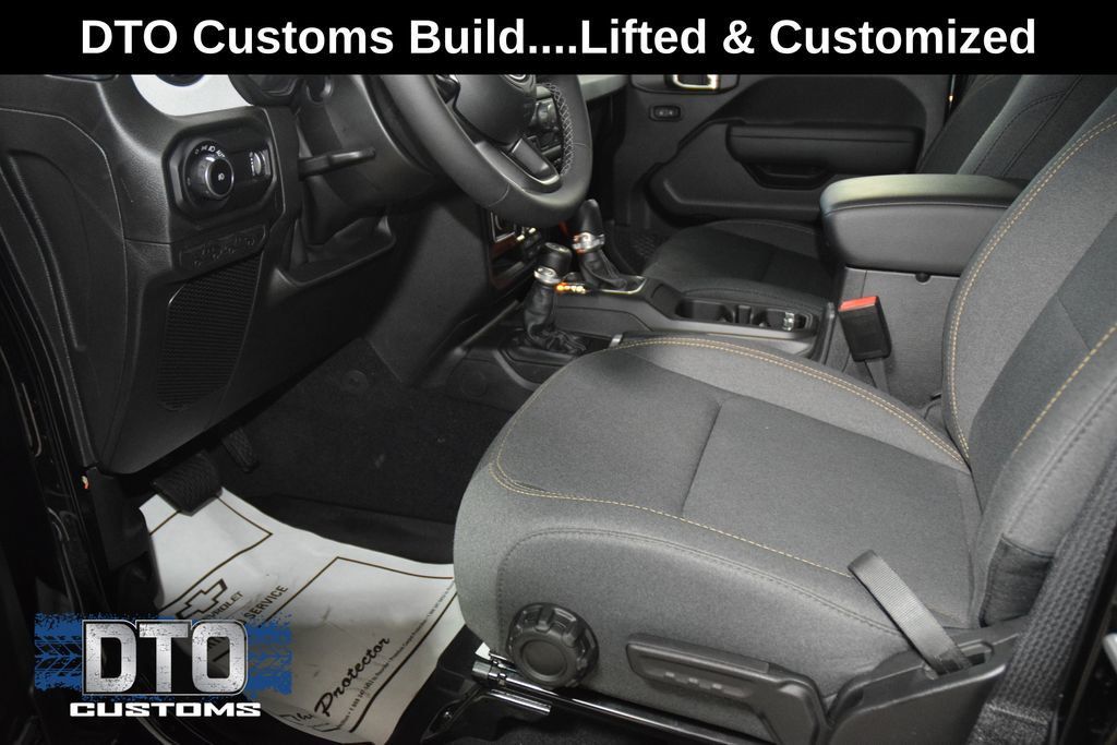 2026 Jeep Wrangler Sport S - 23022253 - 37