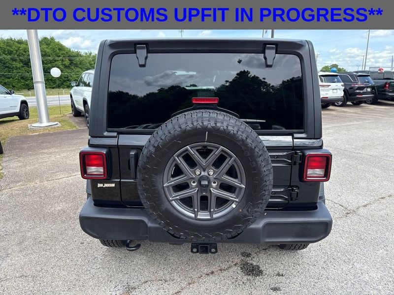 2026 Jeep Wrangler Sport S - 23022253 - 3