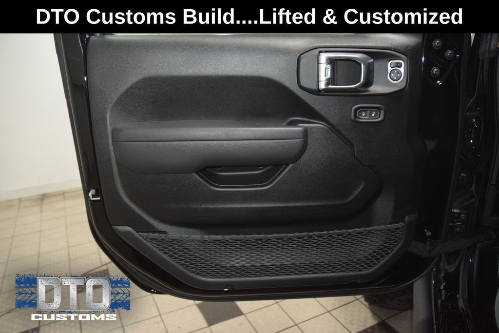 2026 Jeep Wrangler Sport S - 23022253 - 41