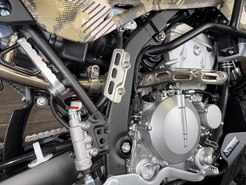 2026 Kawasaki KLX 300 Camouflage Better Than New! - 23058118 - 10