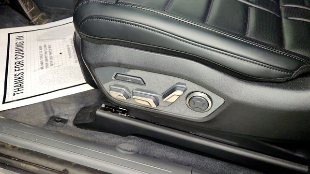 2026 Kia EV9 Land AWD w/ Nightfall Edition Package - 23075586 - 10