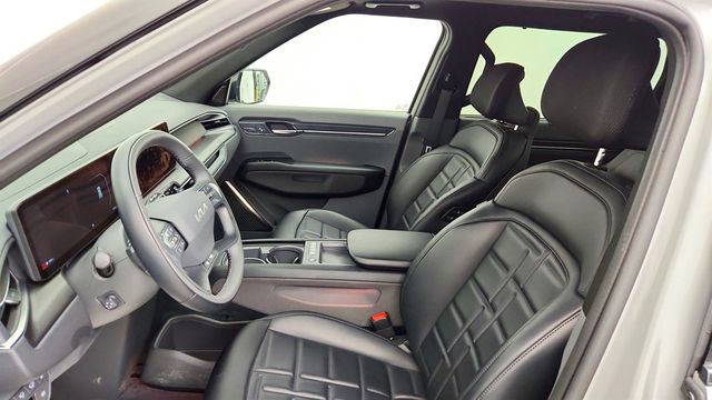 2026 Kia EV9 Land AWD w/ Nightfall Edition Package - 23075586 - 17