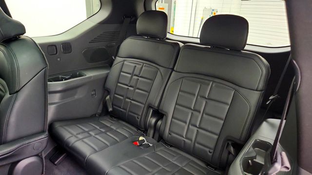 2026 Kia EV9 Land AWD w/ Nightfall Edition Package - 23075586 - 19