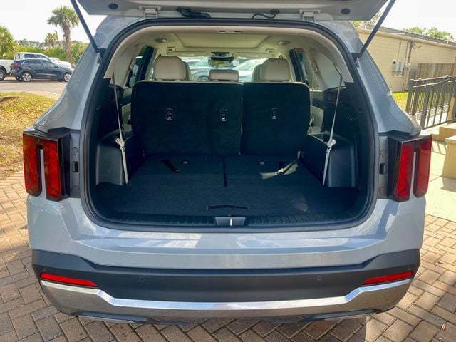 2026 Kia Sorento S AT's photo
