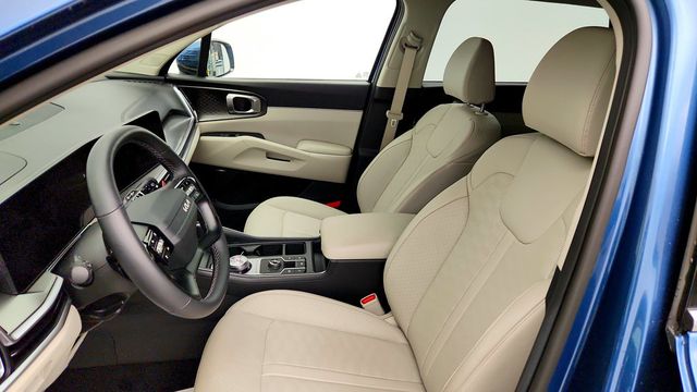 2026 Kia Sorento Hybrid EX AWD w/ Premium Pkg, Panoramic Roof & Bose Audio - 23102018 - 19