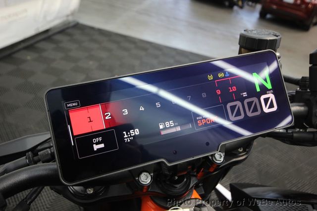 2026 KTM 990 Duke R Sport - 23033995 - 16
