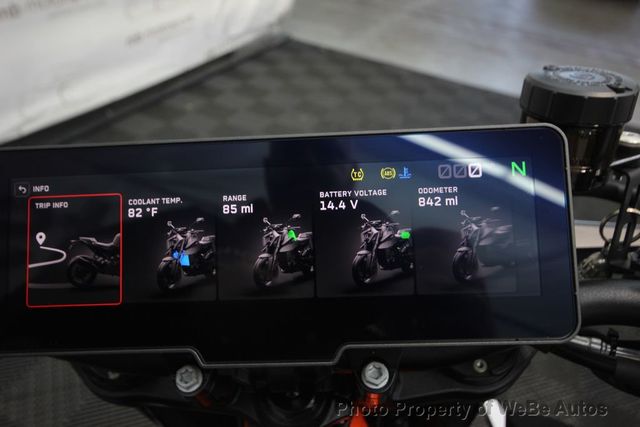 2026 KTM 990 Duke R Sport - 23033995 - 18