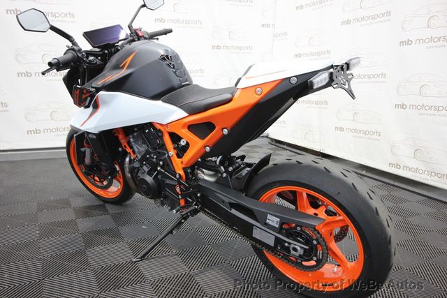 2026 KTM 990 Duke R Sport - 23033995 - 4