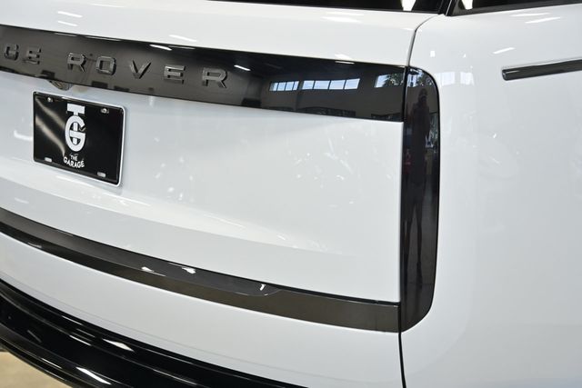 2026 Land Rover Range Rover P400 SE LWB 7 Seat - 23093839 - 9