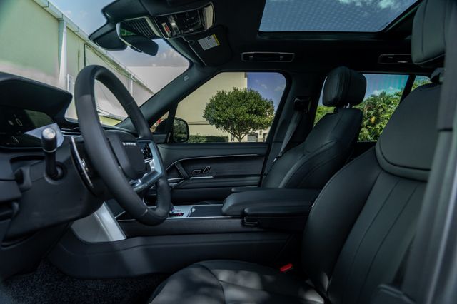 2026 Land Rover Range Rover P400 SE SWB - 22998950 - 13