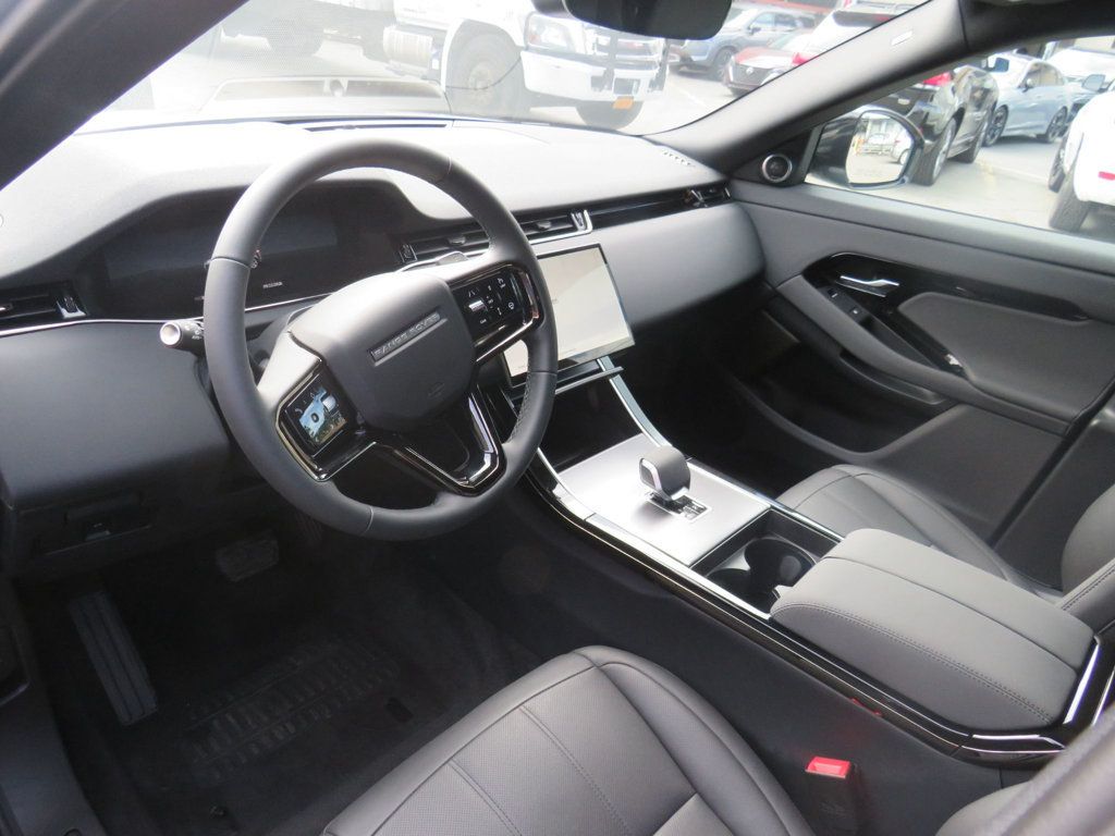 Land Rover Range Rover Evoque photo 22
