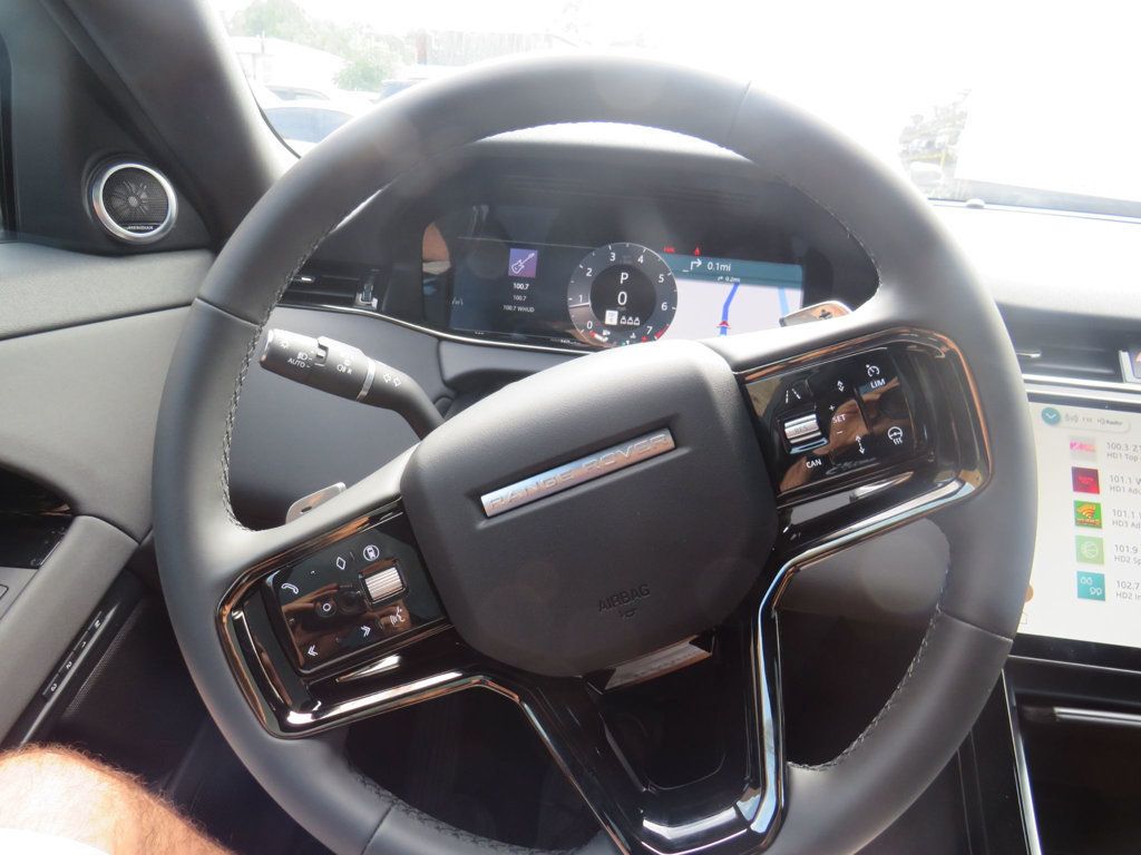 Land Rover Range Rover Evoque photo 23