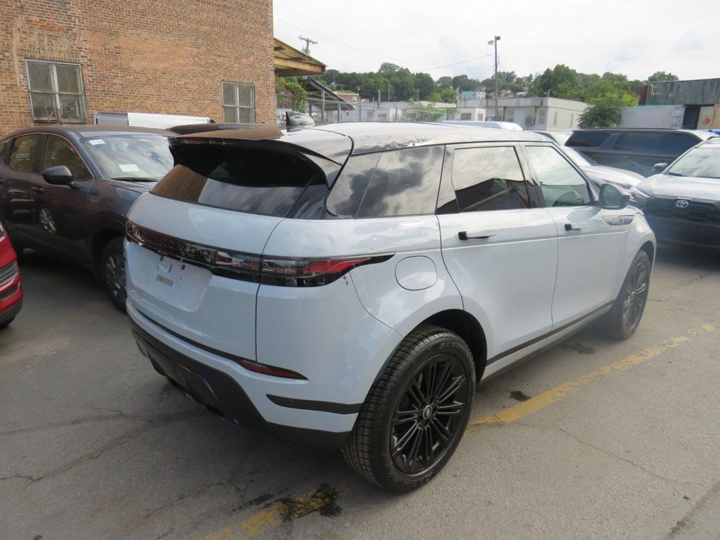 Land Rover Range Rover Evoque photo 9