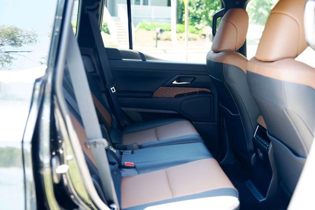 2026 Lexus GX Local Trade/Premium Plus/Heated&CooledSeats/Heads Up Display/NAV - 23028816 - 51
