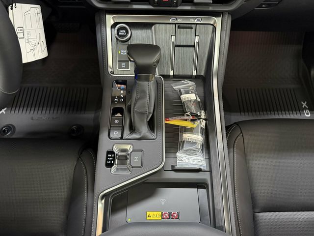 2026 Lexus GX Luxury Plus/Heated&Cooled Massaging Seats/Mark Levinson Audio - 23097597 - 13