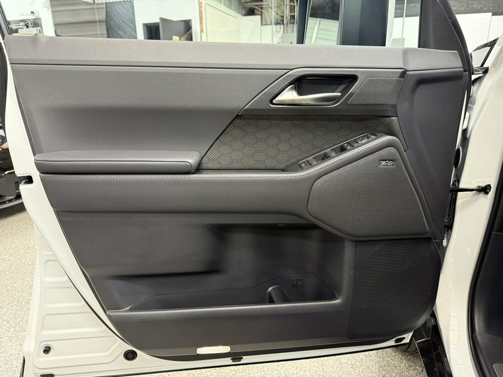 2026 Lexus GX Luxury Plus/Heated&Cooled Massaging Seats/Mark Levinson Audio - 23097597 - 17