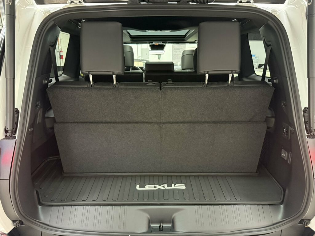 2026 Lexus GX Luxury Plus/Heated&Cooled Massaging Seats/Mark Levinson Audio - 23097597 - 24